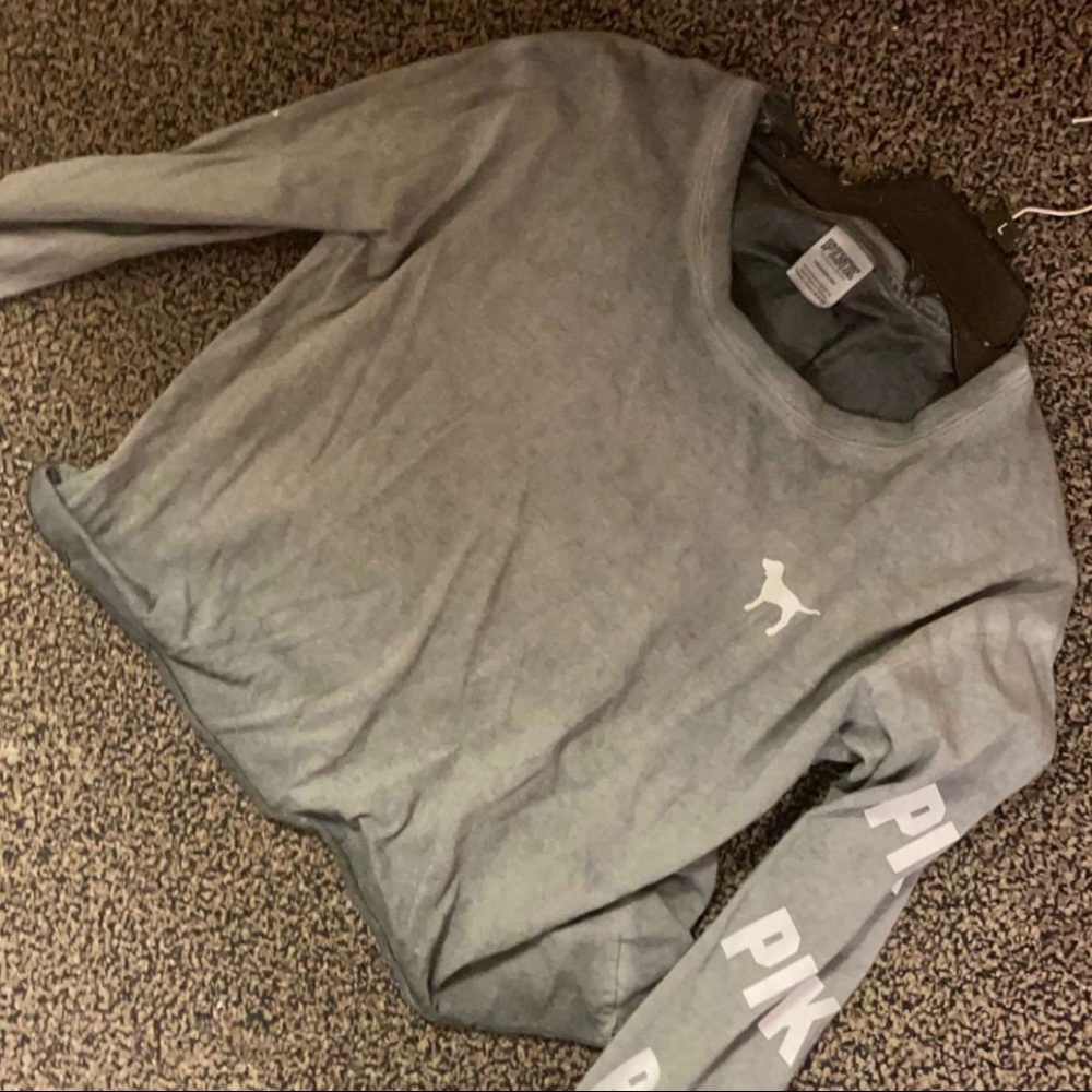 cropped longsleeve